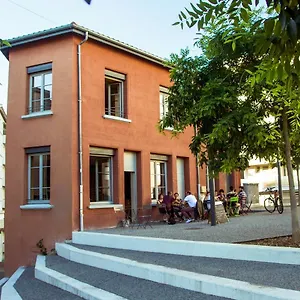 La Maison Rouge - Backpacker France