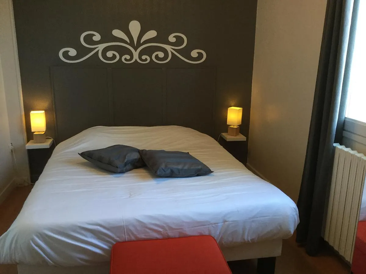 **  Hotel Restaurant Du Causse Saint-Cirq-Lapopie France
